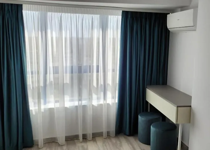 Aphrodite - Luxury With Sea View & Pool דירה